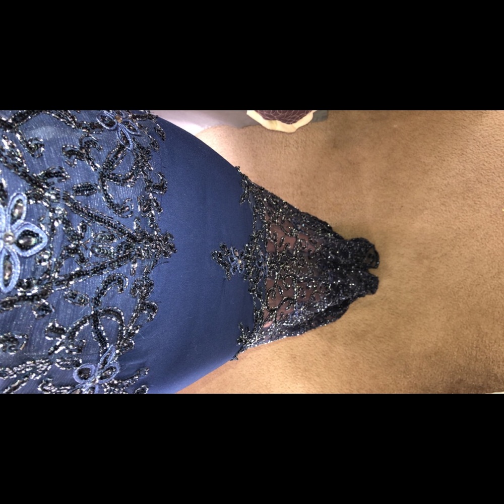 Homecoming/Prom Dress - Picture 3 of 8